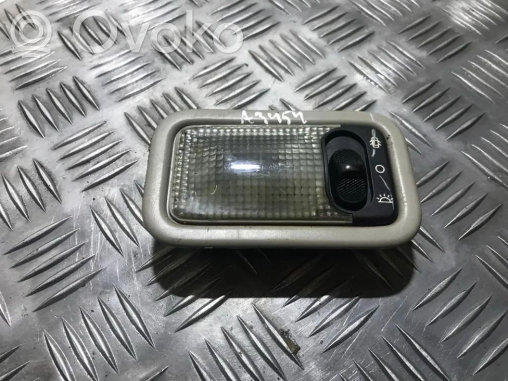 Luz del asiento trasero   9612016477,9612016477