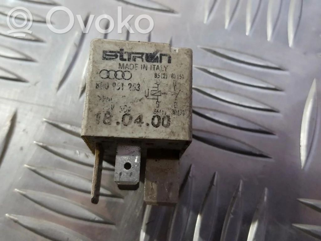 Otros relés   8D0951253,8D0951253