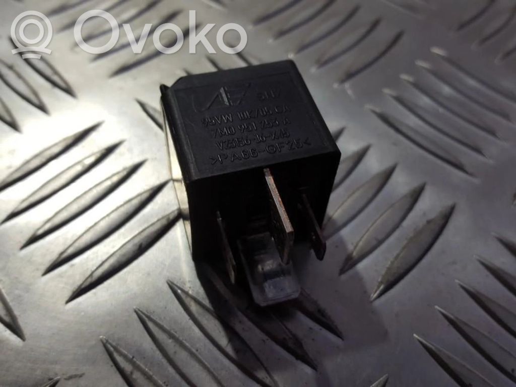 Muu rele   95VW10K705CA,7M0951253A100,7M0951253A,95VW10K705CA