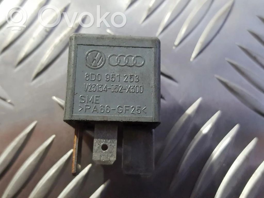 Volkswagen PASSAT B5.5 Autres relais