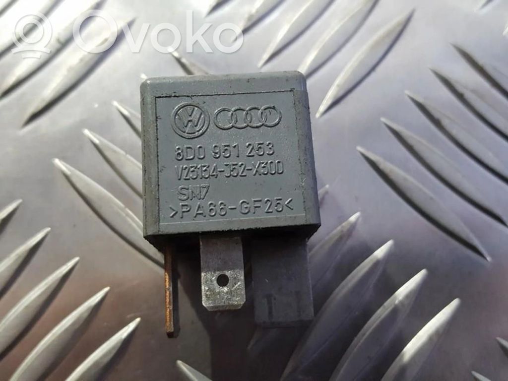 Volkswagen PASSAT B5.5 Autres relais