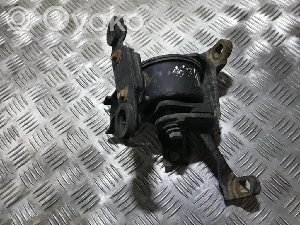 Ford Mondeo MK II Engine mount bracket 