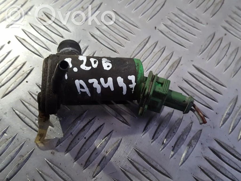Windscreen/windshield washer pump