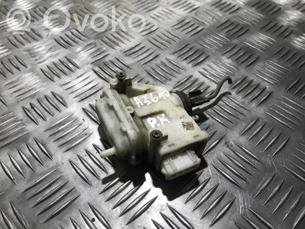 Volkswagen PASSAT B3 Pompe à vide verrouillage central