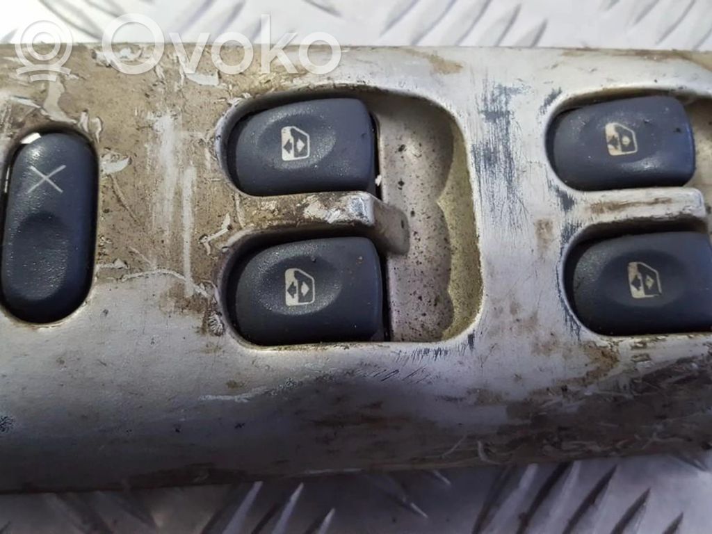 Interruptor del elevalunas eléctrico   7700876401,7700876401
