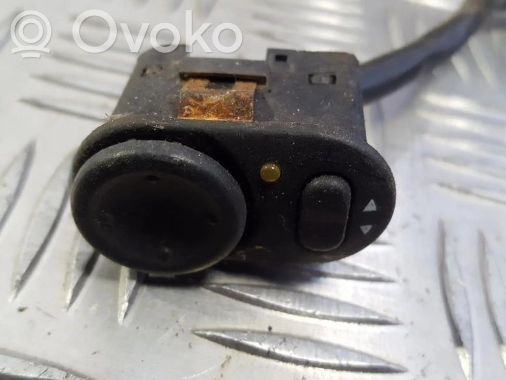 Opel Vectra B Interruptor del espejo lateral 