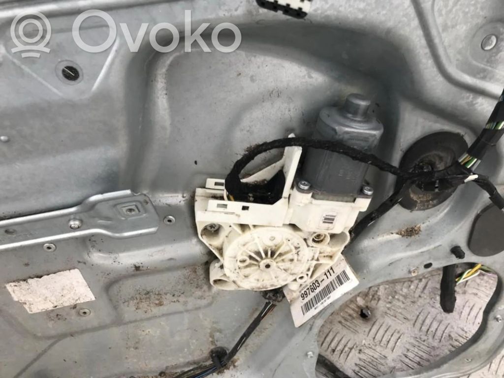 Etuoven ikkunan nostomoottori   997603111,997603111,997603111,997603111