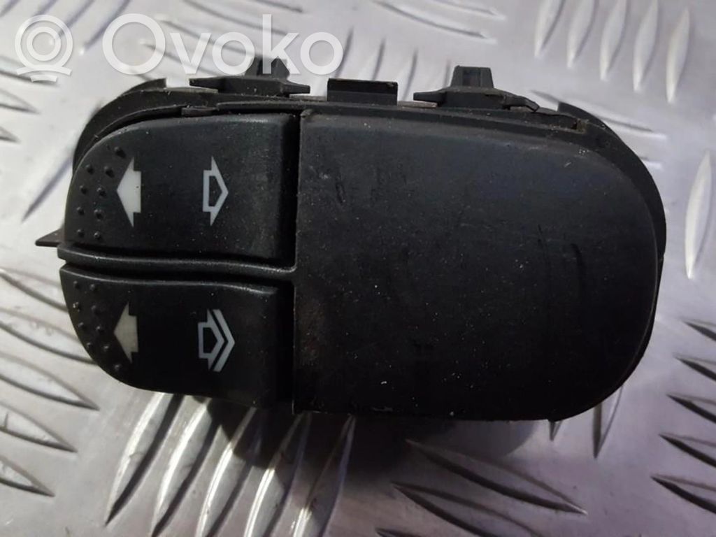 Electric window control switch   98AG14529AC,03162303,03162303,498201,98AG14529AC