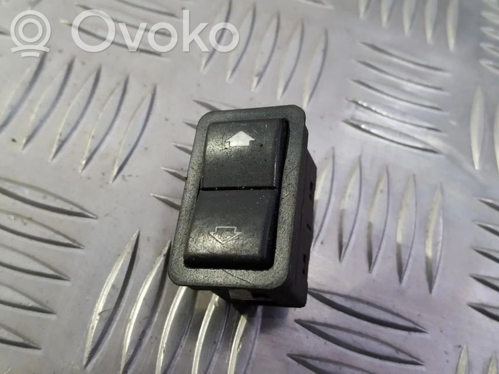 Electric window control switch   8368974,8368974