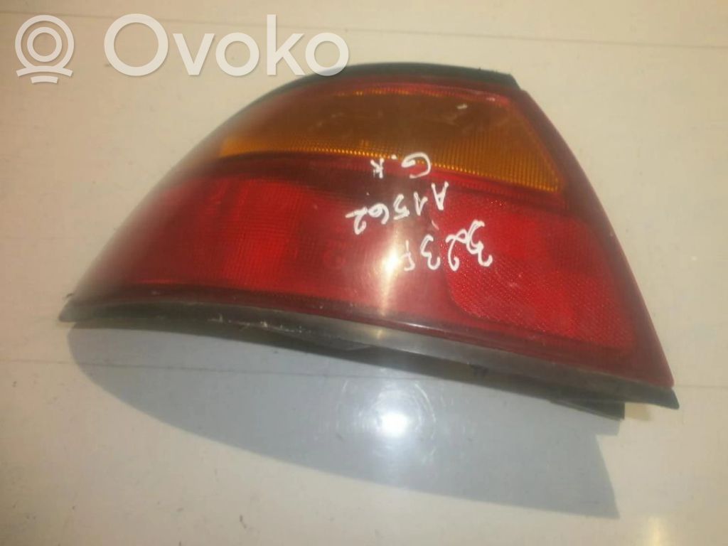 Mazda 323 F Luci posteriori 