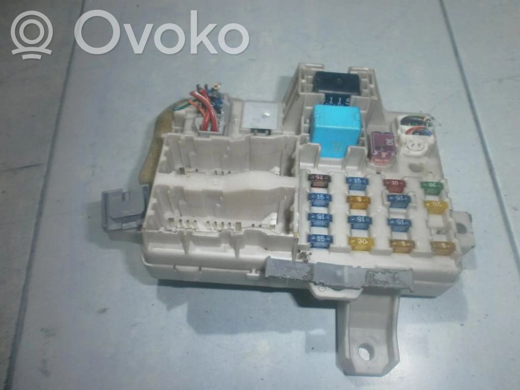 Skrzynka bezpieczników / Komplet   2F15,2F15