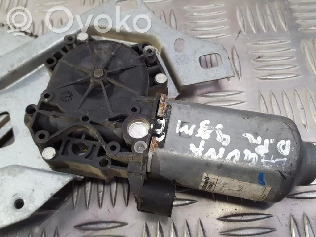 Renault Laguna I Motorino alzacristalli della portiera anteriore 