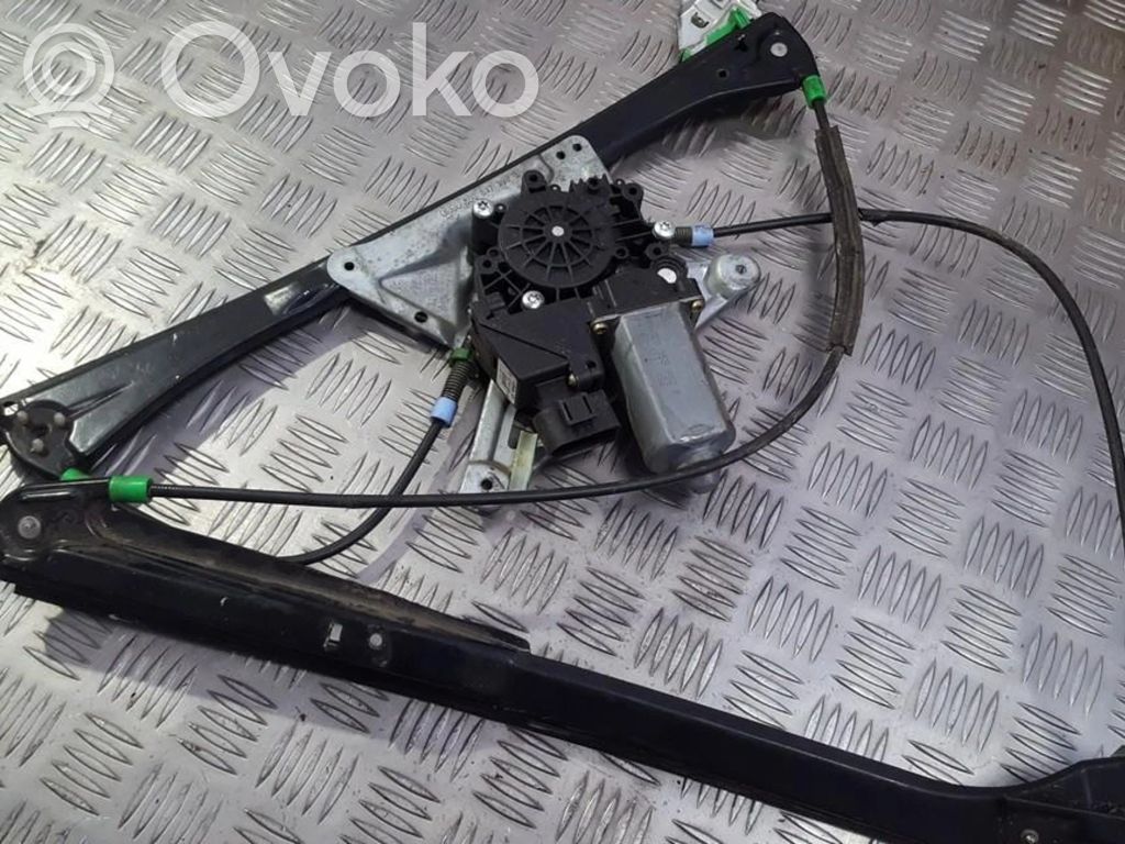 Audi A4 S4 B5 8D Regulador con motor de la ventanilla de la puerta corredera