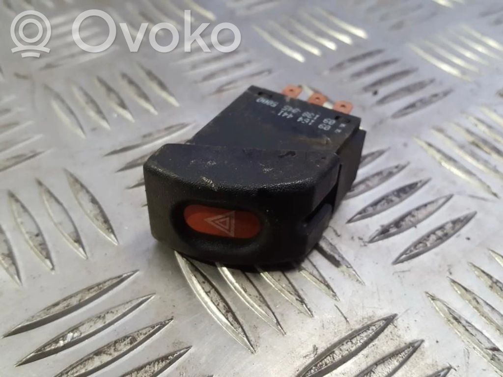Opel Combo B Botón interruptor de luz de peligro 