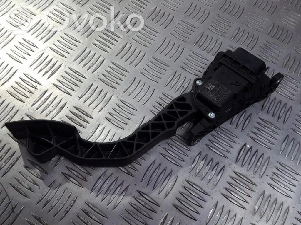 Volvo V50 Pedał gazu / przyspieszenia 