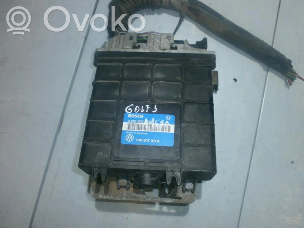 Volkswagen Golf III Sterownik / Moduł ECU 