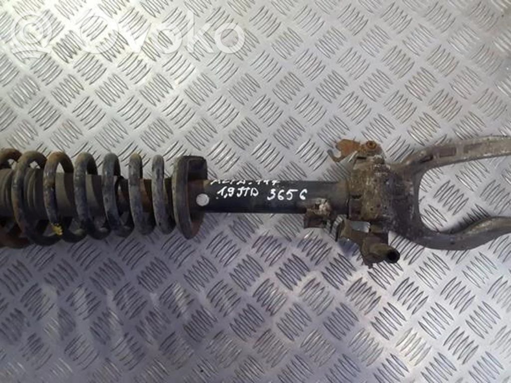 Alfa Romeo 147 Stoßdämpfer vorne 