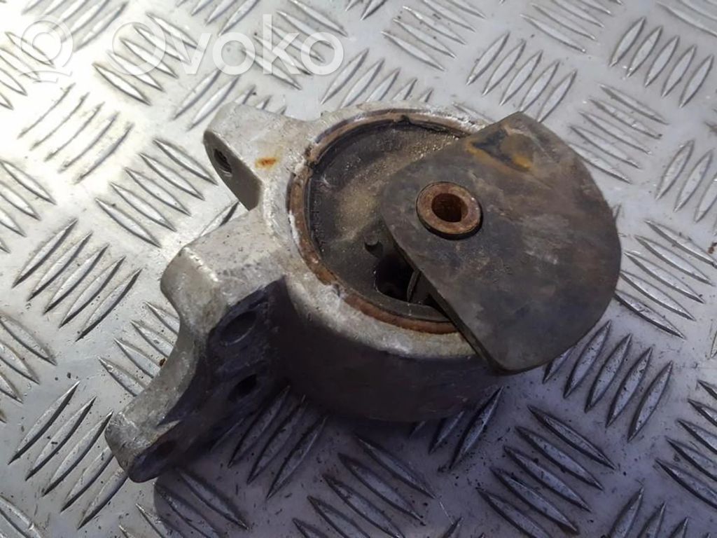 Nissan Almera Engine mount bracket 