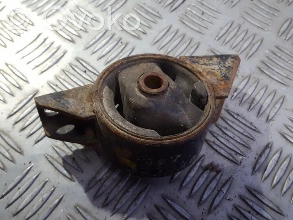 Engine mount bracket