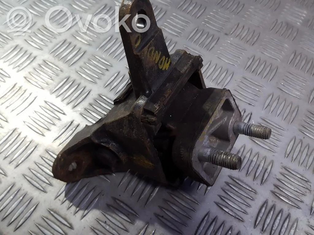 Ford Mondeo MK I Engine mount bracket 