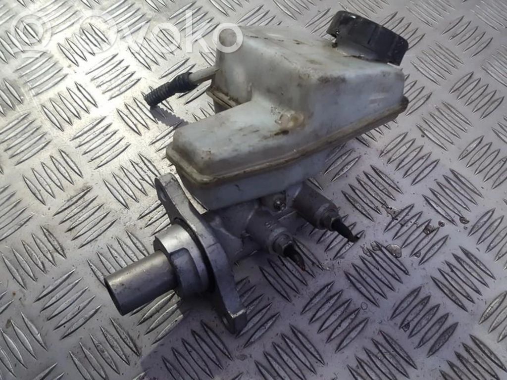 Opel Astra H Cilindro de freno maestro 