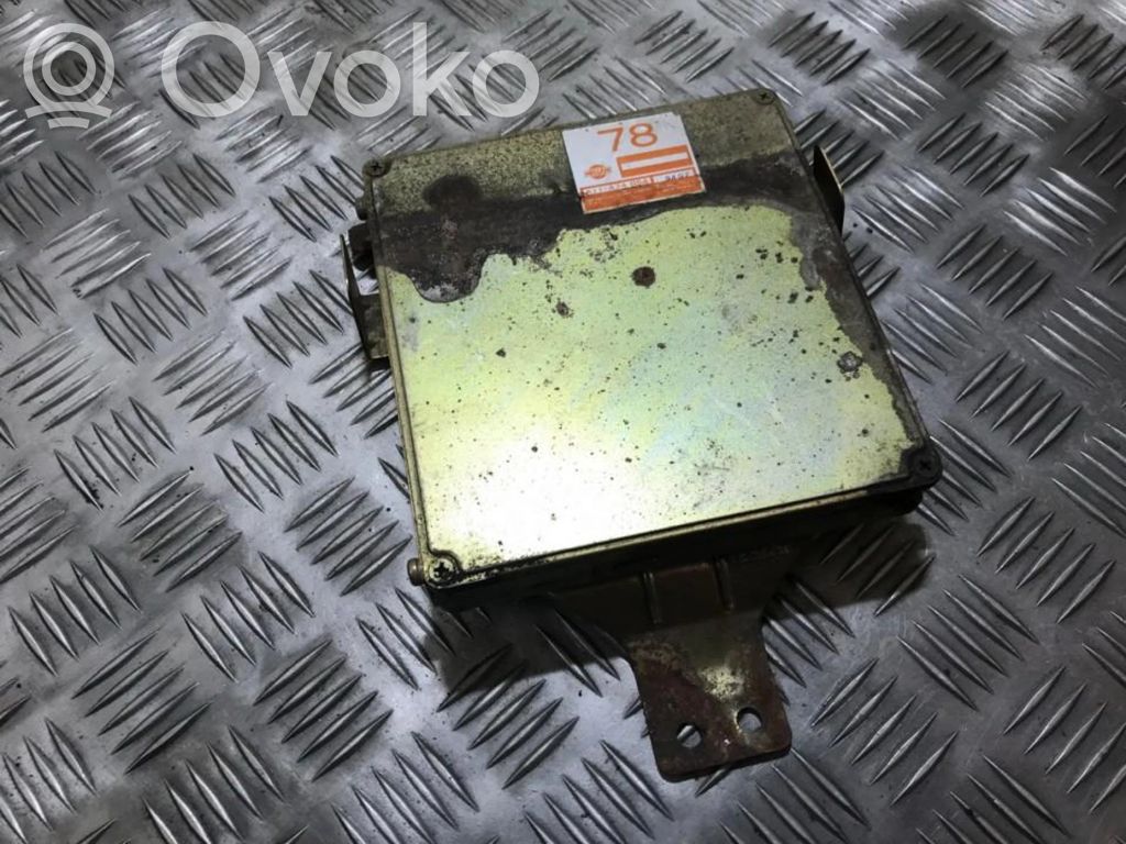 Nissan Sunny Engine control unit/module 