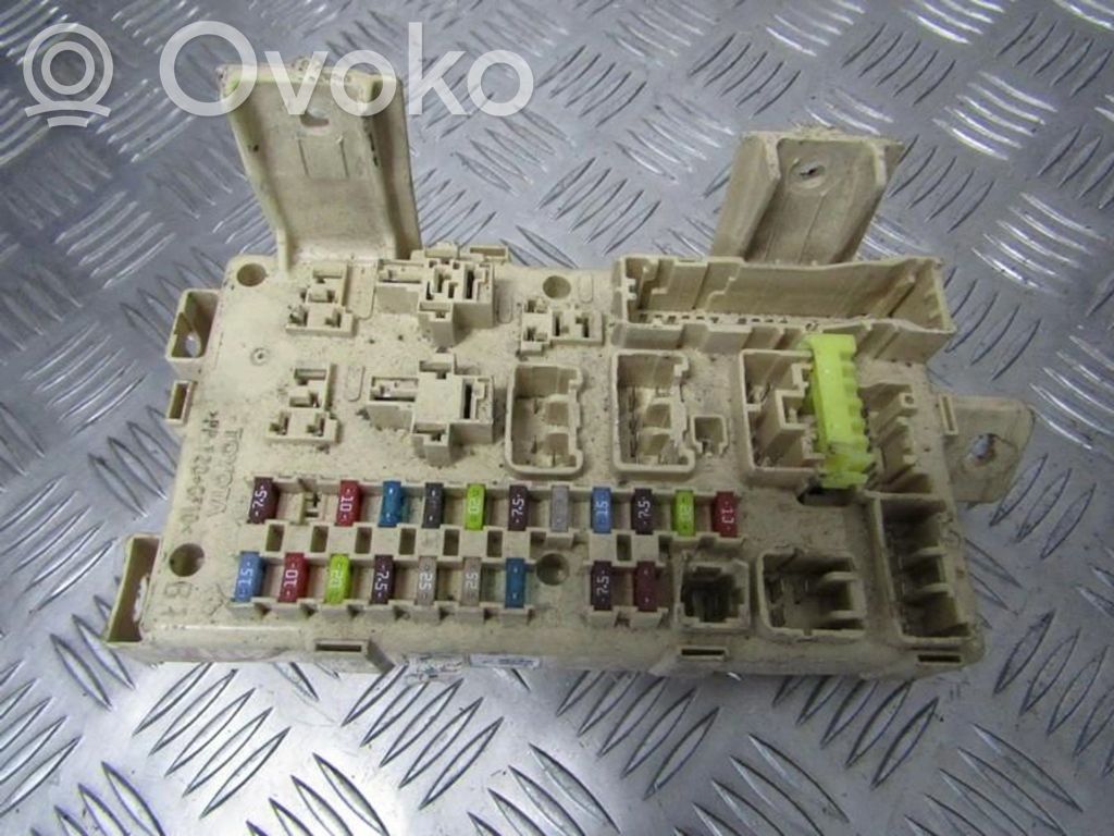 Toyota Avensis T250 Set scatola dei fusibili 