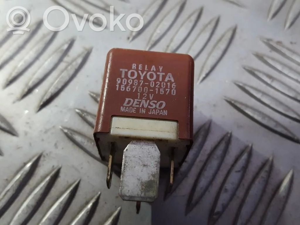 Toyota Avensis T250 Sonstige Relais