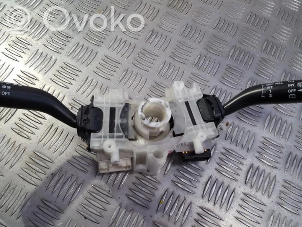 Mazda 323 F Commodo, commande essuie-glace/phare 