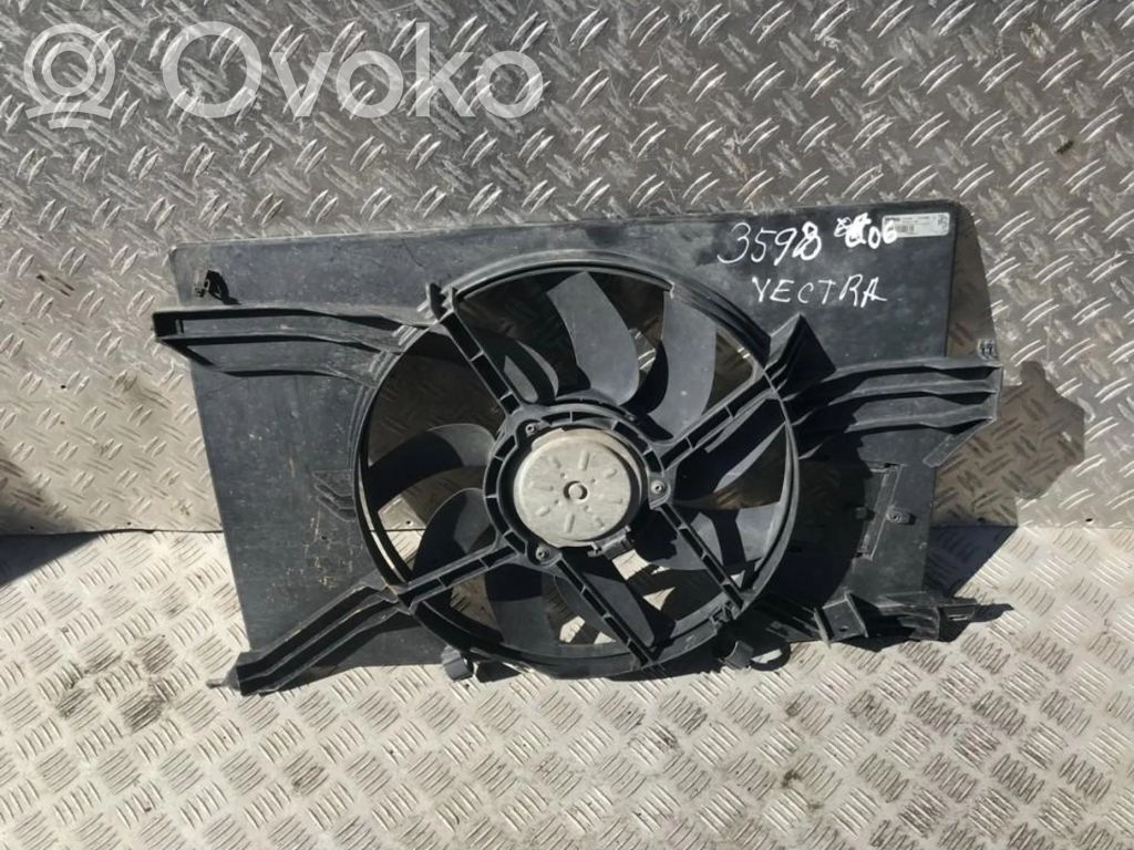 Opel Vectra C Osłona wentylatora chłodnicy 