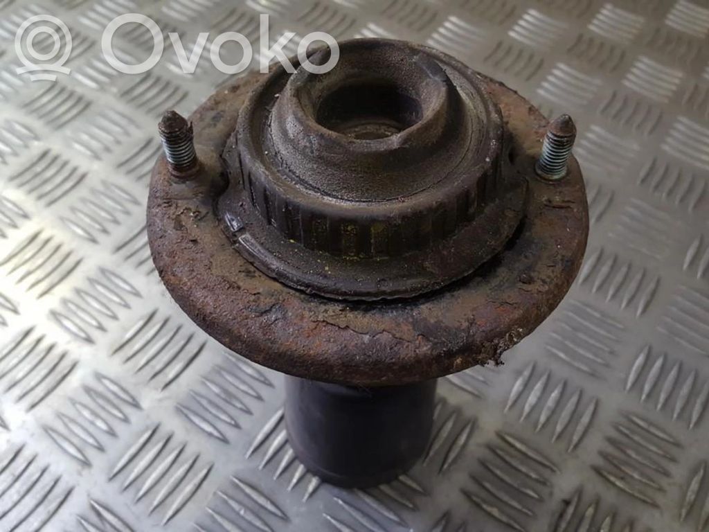 Volkswagen PASSAT B5 Supporto di montaggio della molla elicoidale 