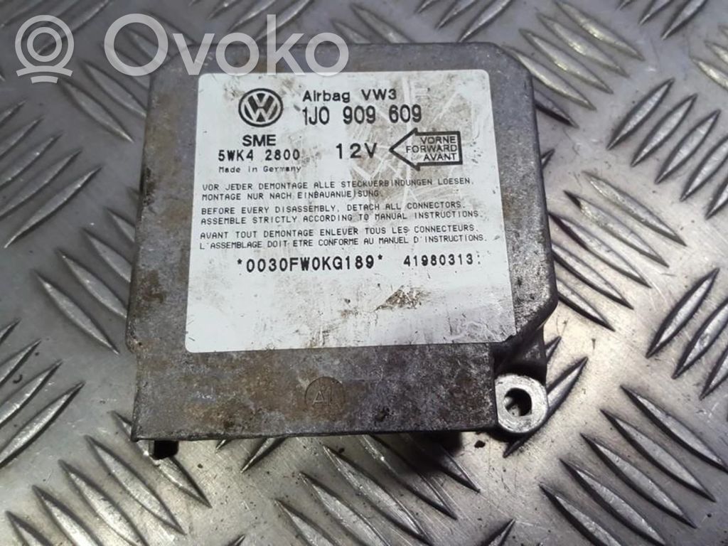 Volkswagen Golf IV Unitate/modul de comandă airbaguri 