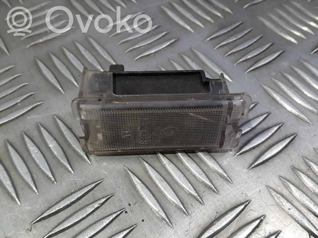 Renault Clio II Revestimiento de puerta delantera 
