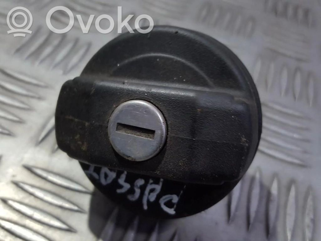 Volkswagen PASSAT B4 Tappo del serbatoio del carburante