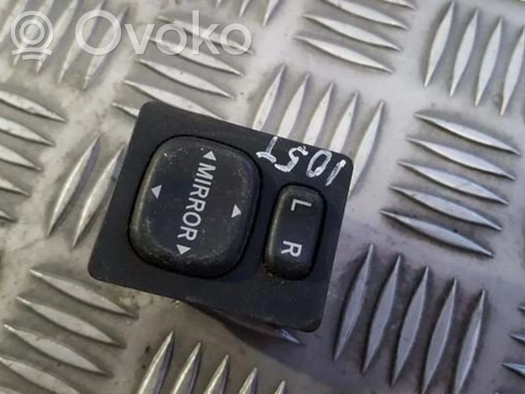 Toyota Yaris Interruttore specchietto retrovisore 
