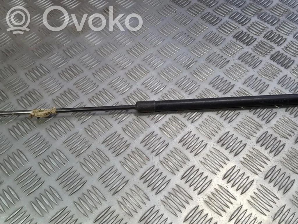 Toyota Carina T190 Ammortizzatore portellone posteriore/bagagliaio 