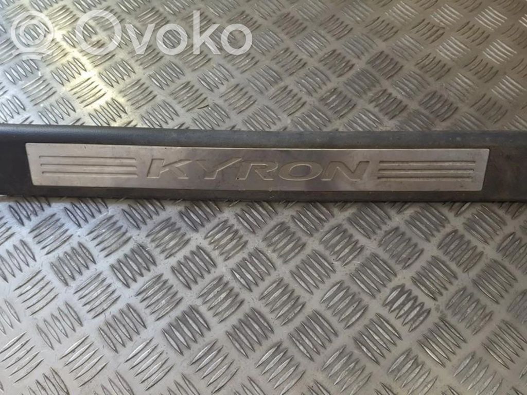 SsangYong Kyron Listwa progowa przednia 