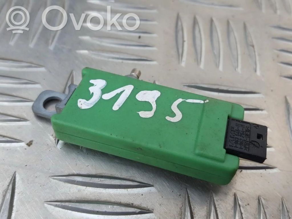 Unidad de control de la antena   4B5035225B,4B5035225B