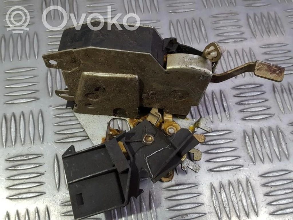 BMW 5 E34 Etuoven lukko 