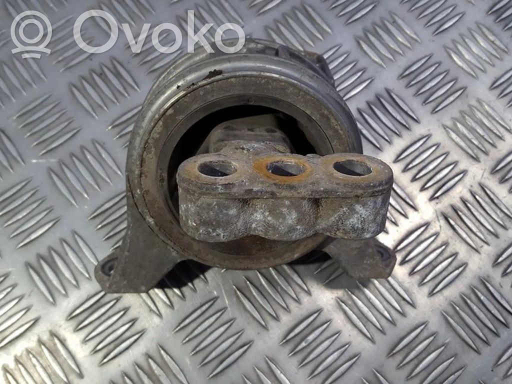 Opel Astra G Engine mount bracket 