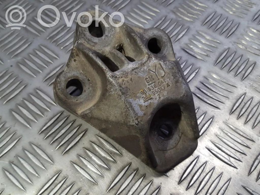 Opel Vectra B Engine mounting bracket 