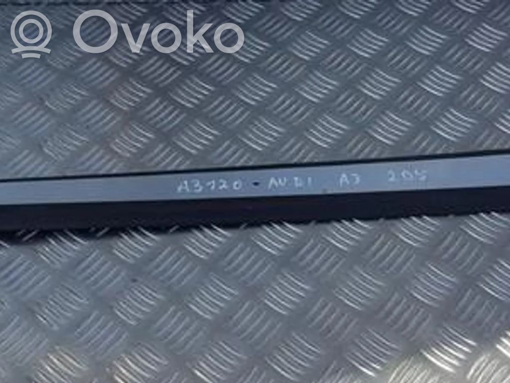 Audi A3 S3 8P Listwa progowa przednia 