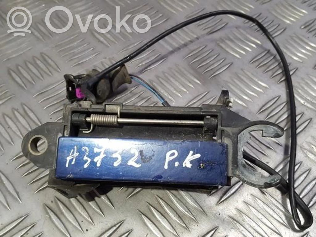 Audi A4 S4 B5 8D Etuoven ulkokahva 