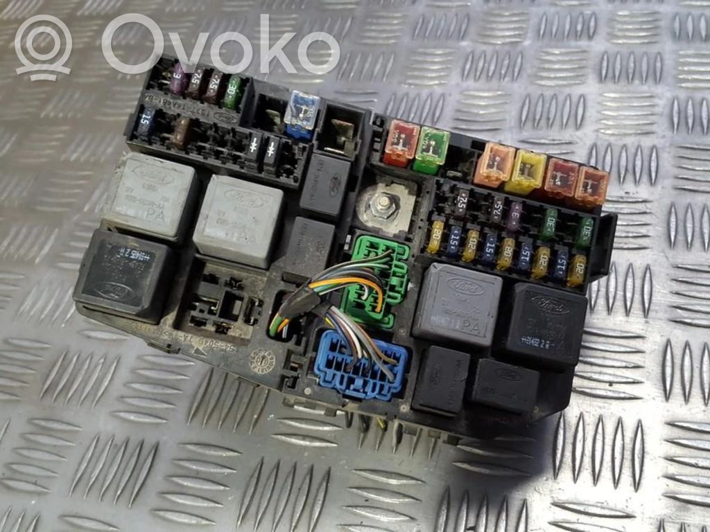 Ford Mondeo Mk III Skrzynka bezpieczników / Komplet 