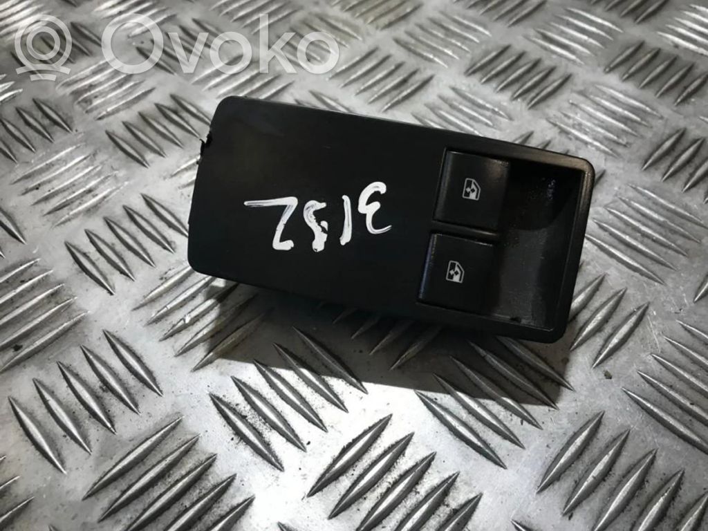 Opel Insignia A Electric window control switch 