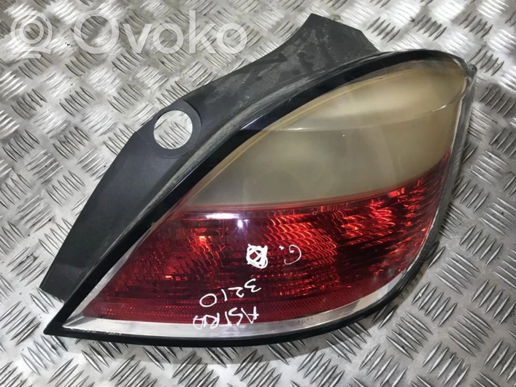 Opel Astra H Lampă spate în caroserie 