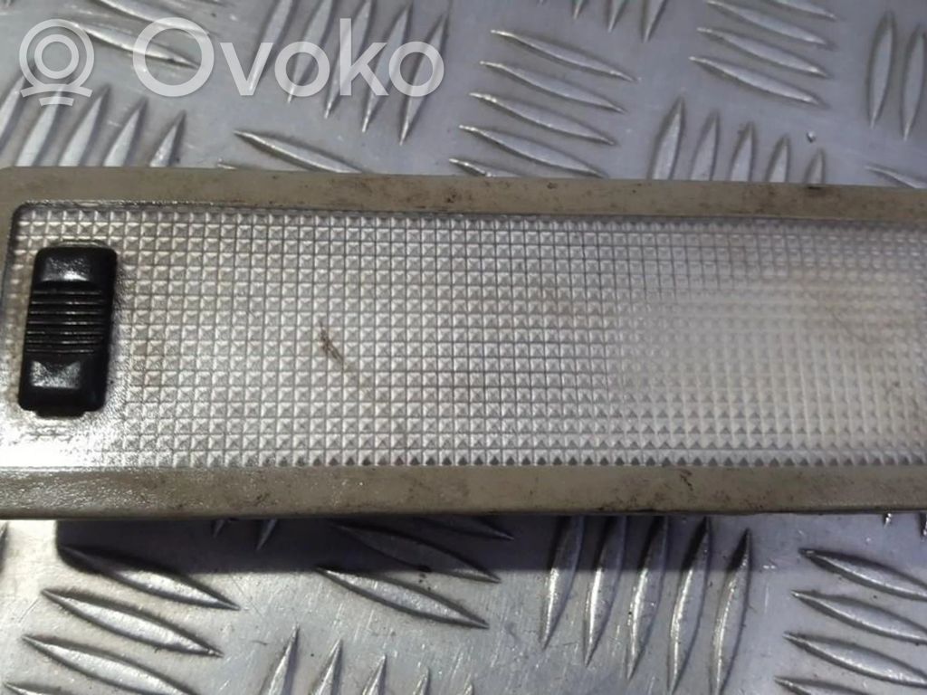 Ford Mondeo MK II Etuistuimen valo 