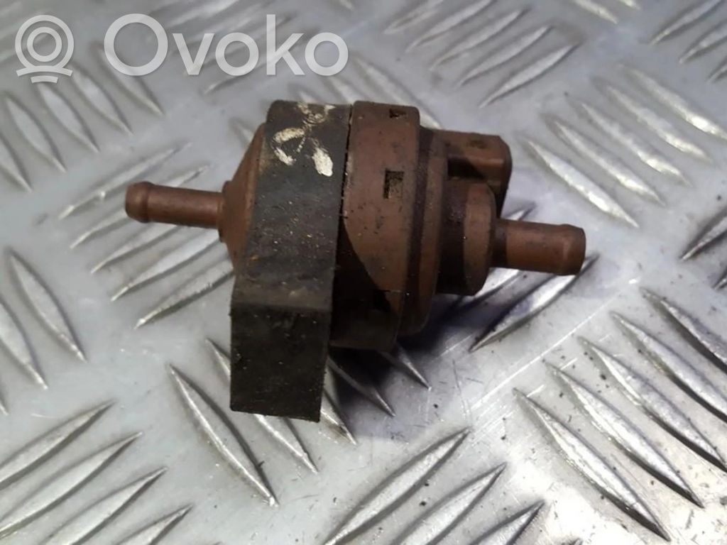 Peugeot 306 Válvula de vacío (Usadas) 