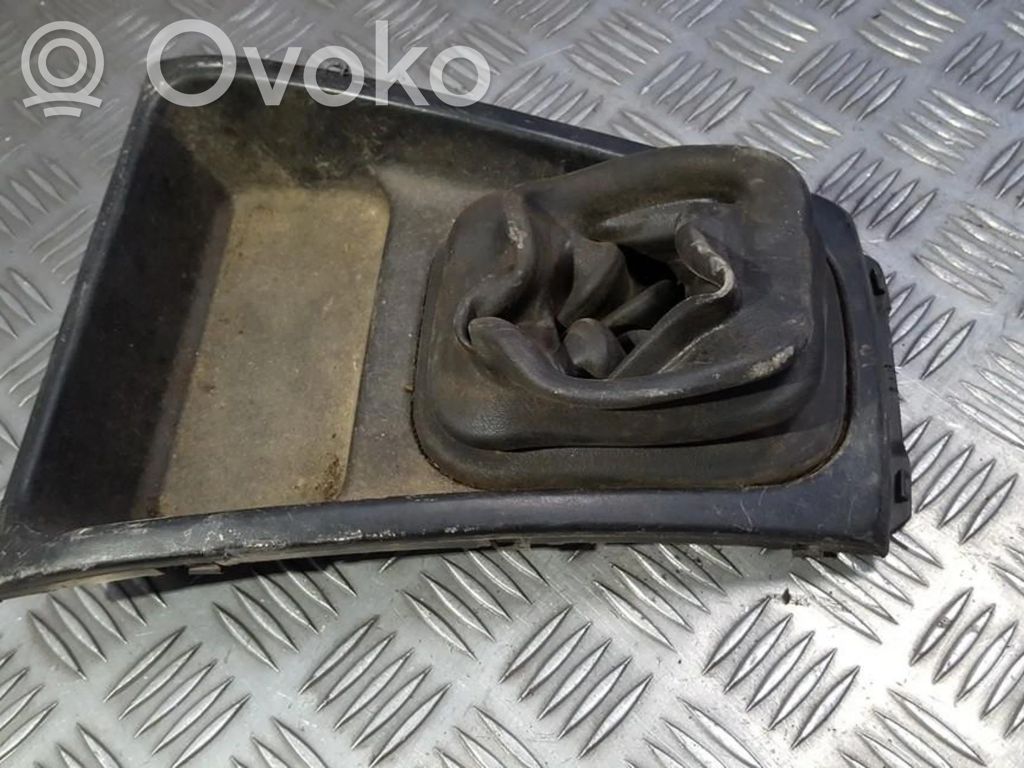 Subaru Forester SF Altra parte interiore 