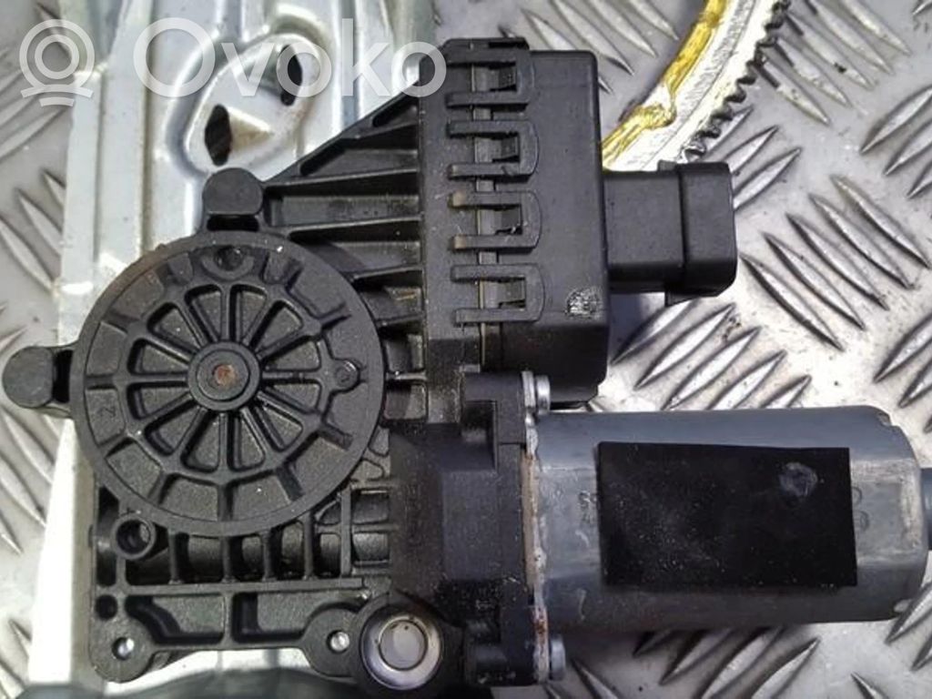 Opel Zafira B Silnik regulatora szyby drzwi przednich